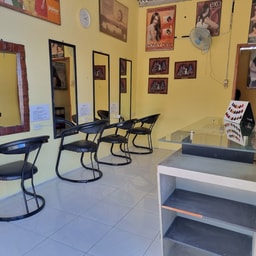 Putri Desa Beauty Salon