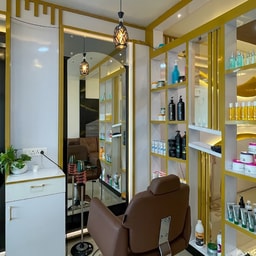 Ella Paris Neo Family Salon