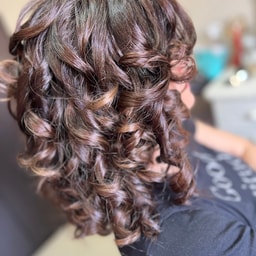 Jolie Hair Boutique