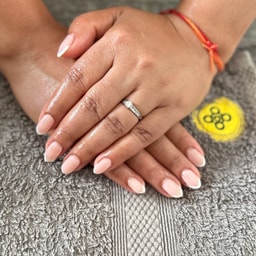 Arch Beauty Salon