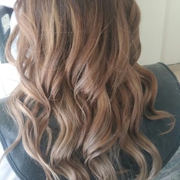 Hair Salon & Make Up Artist-Betty Torres