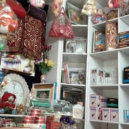 Smile & Shine Cosmetic Gift