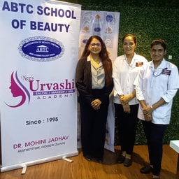 Nees Urvashi Beauty Parlour