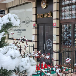 Seher Akgül Makyaj & Türban Tasarım