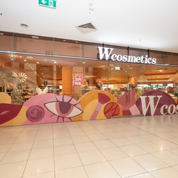 W Cosmetics Uptown