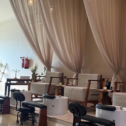 Adara Women's Salon
