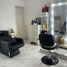 Golden Elegance Beauty Salon