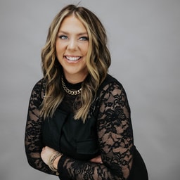 Samantha B. Hayes Beauty