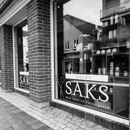 Salon SAKS