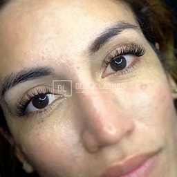 Black Lashes Studio