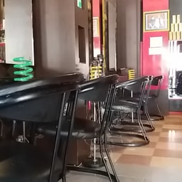 Lela Salon