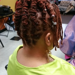 Divas & Dudes Salon & Boutique