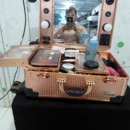 Firsyi Salon