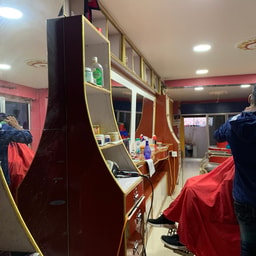 Colorado Handsome And Beauty Parlour