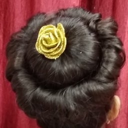 Riddhi Beauty Parlour