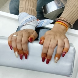 Soni Makeup & Nail Studio