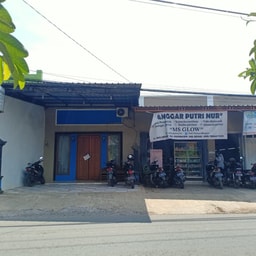 Salon dan Makeup Putri Cahaya