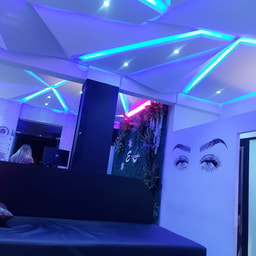 E - Lashes Extenciones De Pestañas America Cochabamba