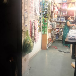 Saawaariya Cosmetics and Fashion Hub
