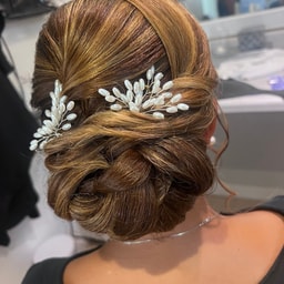 The Color Bar Salon