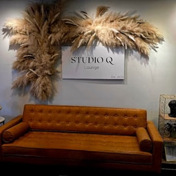 Studio Q Lounge