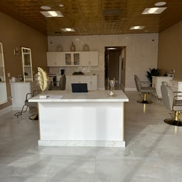 Aurum Beauty Studio