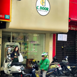 C.Door Cosmetics Store