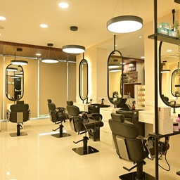 Nazim Salon and Academy