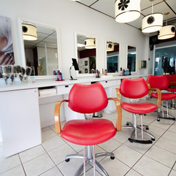 M Salon