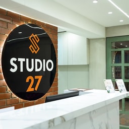 STUDIO 27 A Family Salon