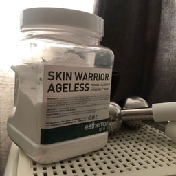 Rae.diant Skin and Nail Care