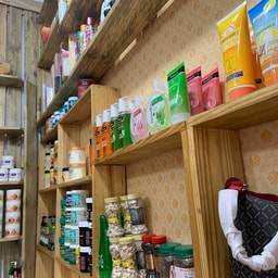 Nissas beauty store