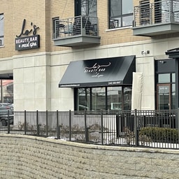 Lo's Beauty Bar + Med Spa