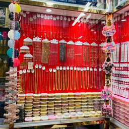 Matching Churi House & Cosmetics