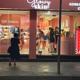 Glowy Skin Korean & Japanese Cosmetics
