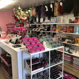 The Pink Makeup Box