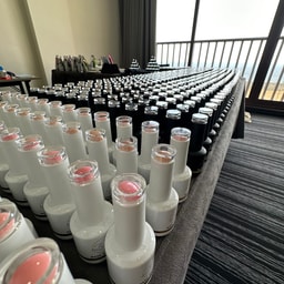 Zure Cosmetics Nail Shop