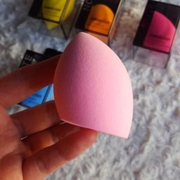 Roham Cosmetics Wholesale