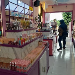 Hari Hari Store