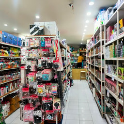 Rich One Beauty Shop