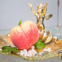 pearl peach