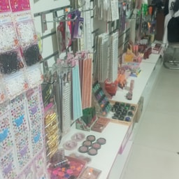 Gaby RM Tienda de cosmeticos y accesorios