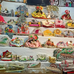 Suhag Cosmetics And Beauty Store