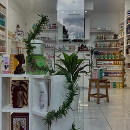 Flamingo Cosmetics Shop