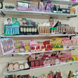 Al-Fayrouza Cosmetics and Accessories
