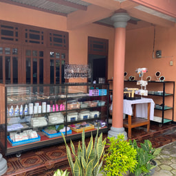 Ely Store