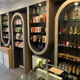 La Roumiya Parfum Dubai Stayle
