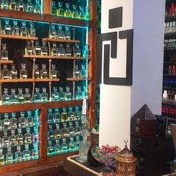 Ouaisse Perfume Store