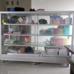 toko kosmetik&aksesoris wanita