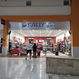 Sally Playa del Carmen